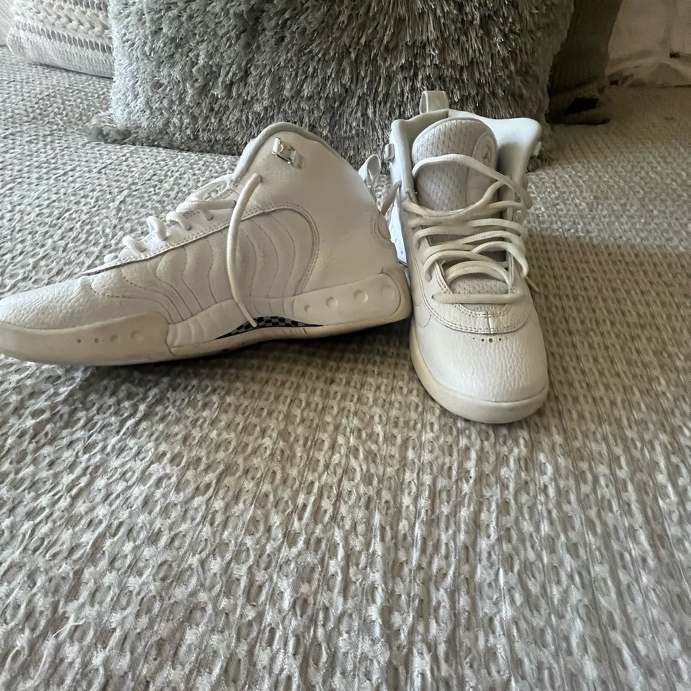 Nike Air Jordan JumpMan Pro Retro White Sneakers 907973-100 size 7Y (youth boys) - Picture 3 of 8